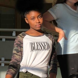 Meet your Posher, Chrishonna